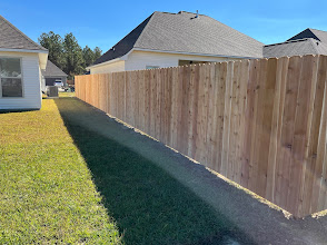 Cedar wood privacy fence installation in St. Tammany Parish